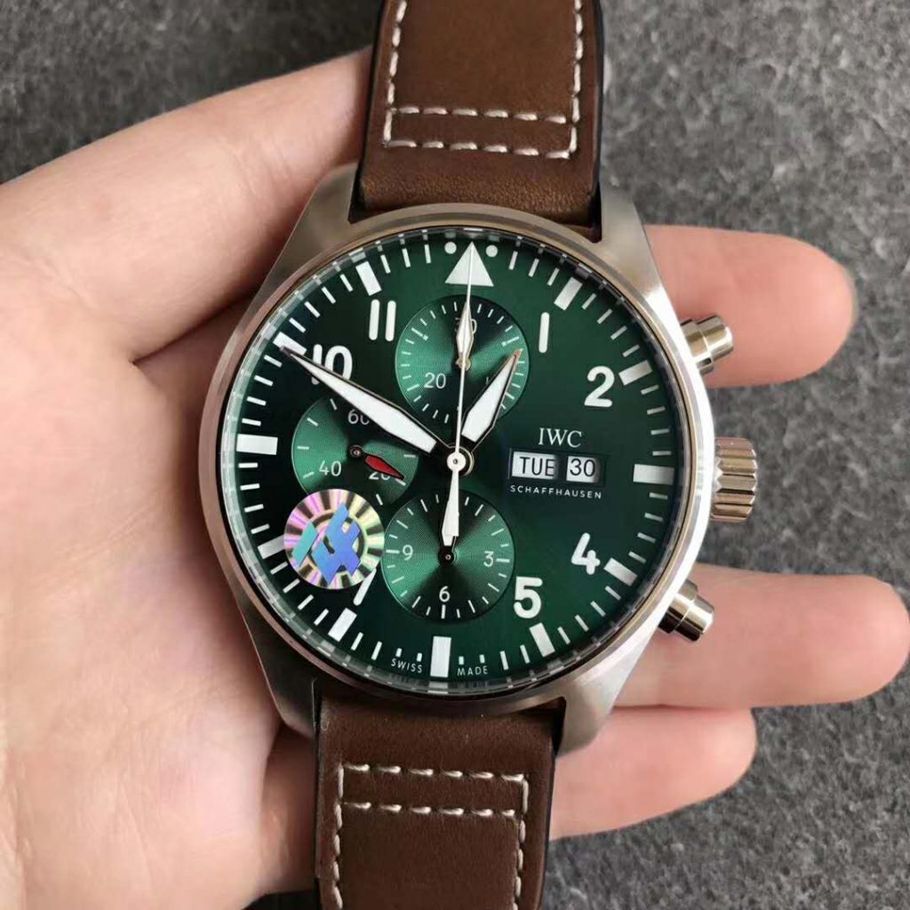 IWC REPLICA PILOT WATCH IW3777 WITH GREEN DIAL CLONE MOVEMENT
