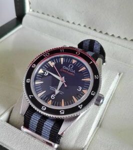 Omega replica seamaster 007 spectre black dial imitazione copia